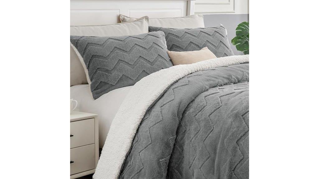 plush queen comforter set