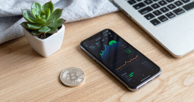 Crypto IPO Market Stalls As Capital Rotates To AI And Macro Uncertainty Weighs