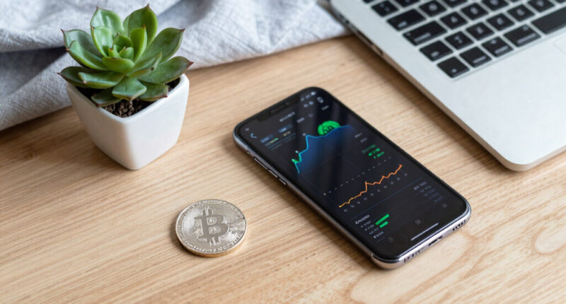 Crypto IPO Market Stalls As Capital Rotates To AI And Macro Uncertainty Weighs